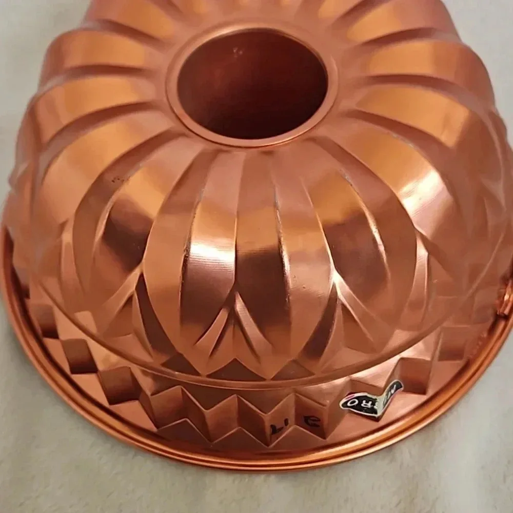 VINTAGE MOLD